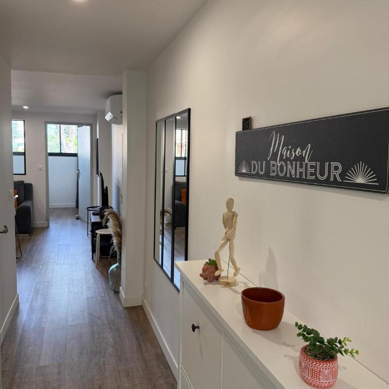 L'Amandier - Joli appartement T3 neuf centre ville à 2 pas de la Rotonde Mirabeau et des Allées Provençales - Apartment mit 2 Schlafzimmern - 19