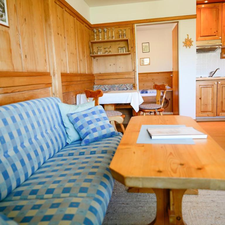 Faltenbach Ferienwohnungen in Oberstdorf - Apartment mit 2 Schlafzimmern und Bergblick - 12