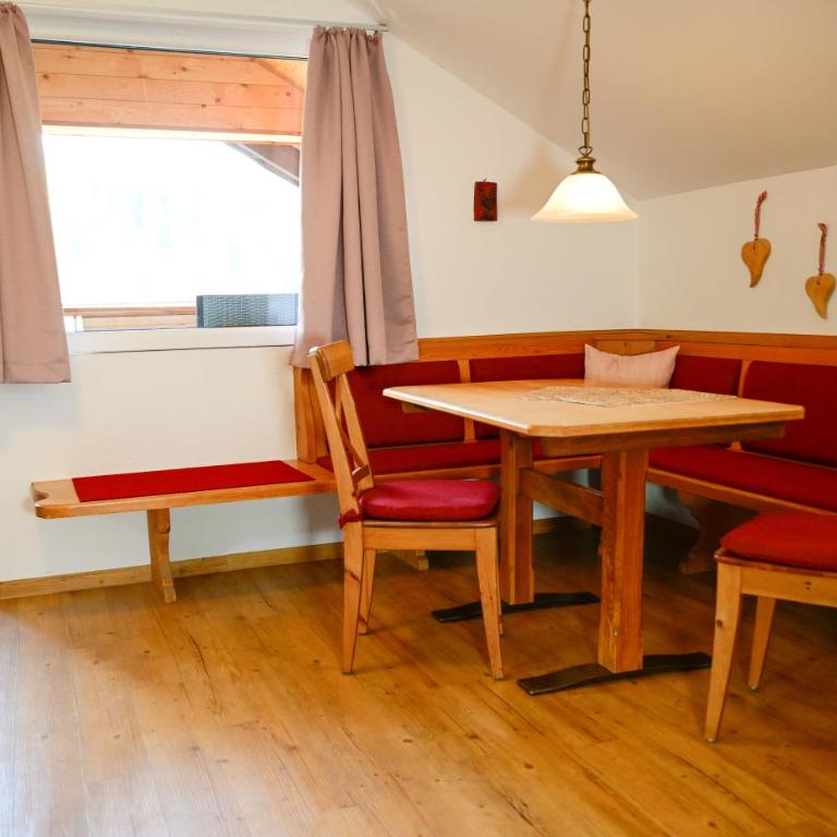 Faltenbach Ferienwohnungen in Oberstdorf - Apartment mit Blick auf die Berge - 22