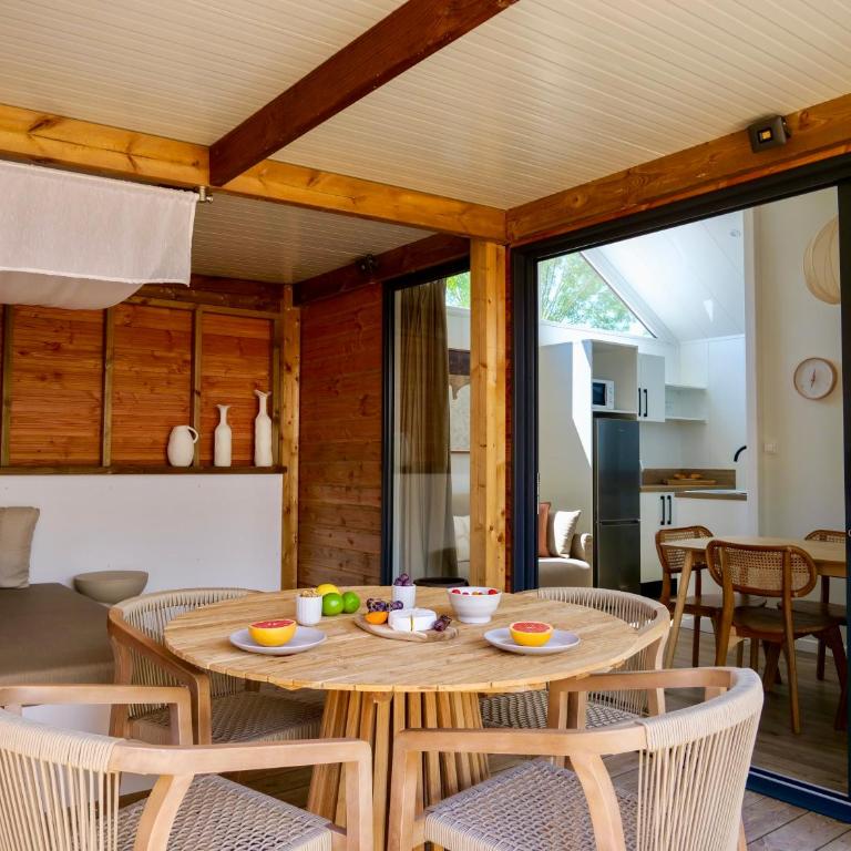 Camping La Forêt - Chalet Supérieur - 1