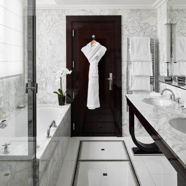 Hôtel Plaza Athénée - Dorchester Collection - L'Appartement - 3