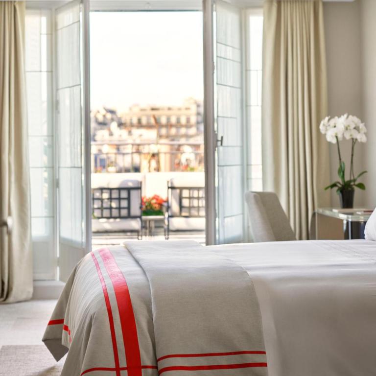 Hôtel Plaza Athénée - Dorchester Collection - Suite Duplex avec Terrasse - 2