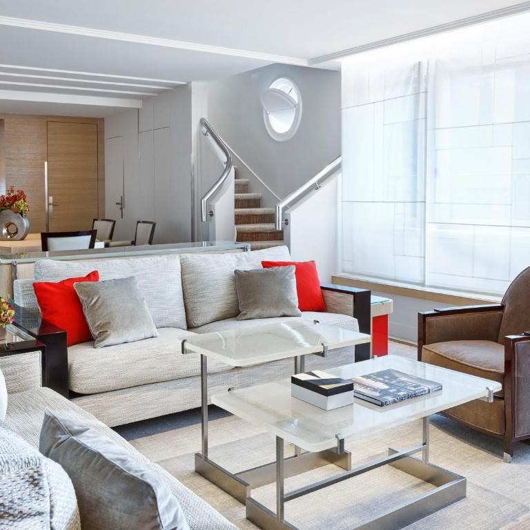 Hôtel Plaza Athénée - Dorchester Collection - Suite Duplex avec Terrasse - 4