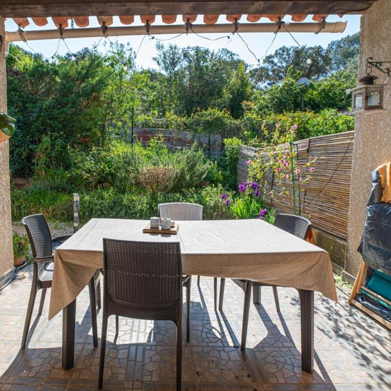 Le Mazet des Criques Charm and Beach 2 Steps Away - Two-Bedroom Apartment - 8