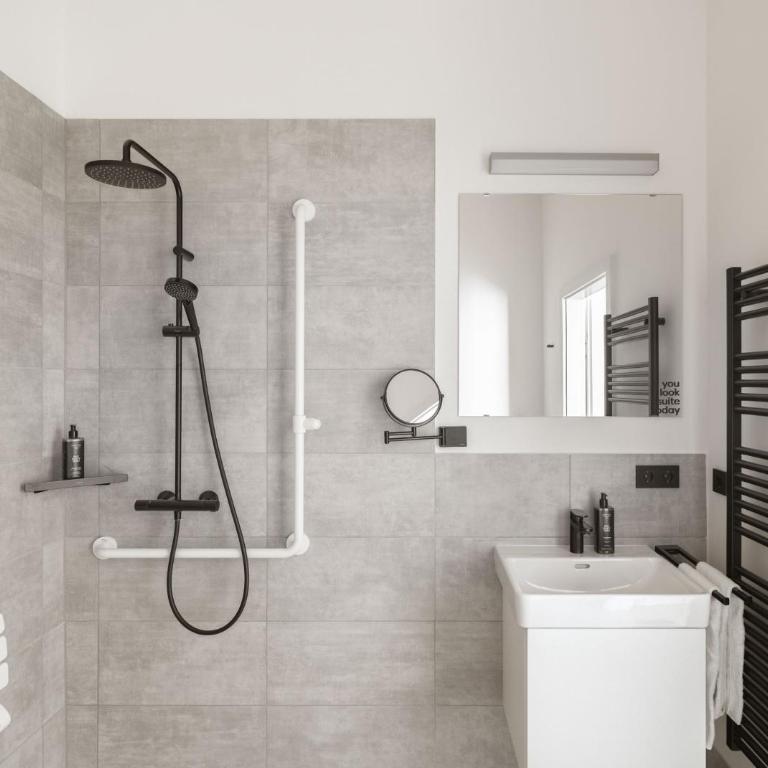 Limehome Graz Trauttmansdorffgasse - Suite Wheelchair Accessible - 7