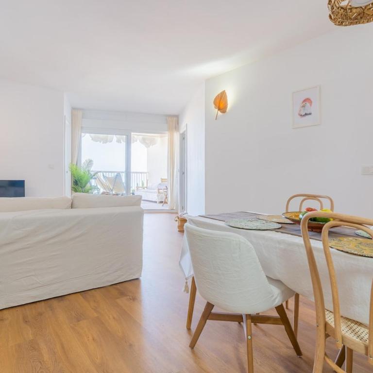 Seaview Apartment in Canet with Rooftop Pool - Apartment mit 2 Schlafzimmern - 6