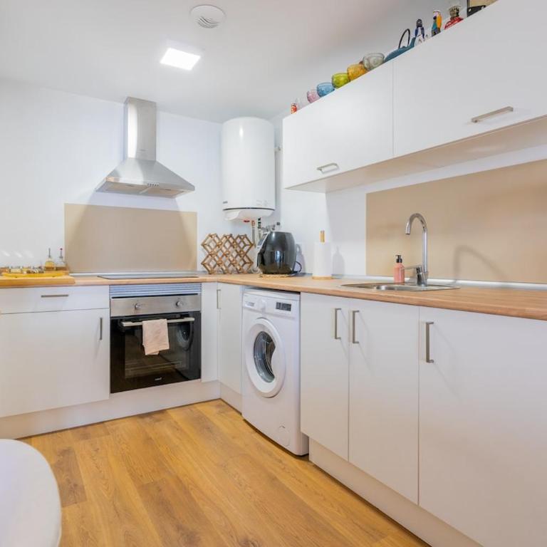 Seaview Apartment in Canet with Rooftop Pool - Apartment mit 2 Schlafzimmern - 27