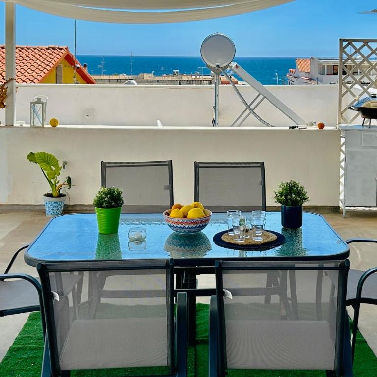 Blue Space 50 meters from the sandy beach, parking & wifi - Casa con 2 Camere da Letto - 35