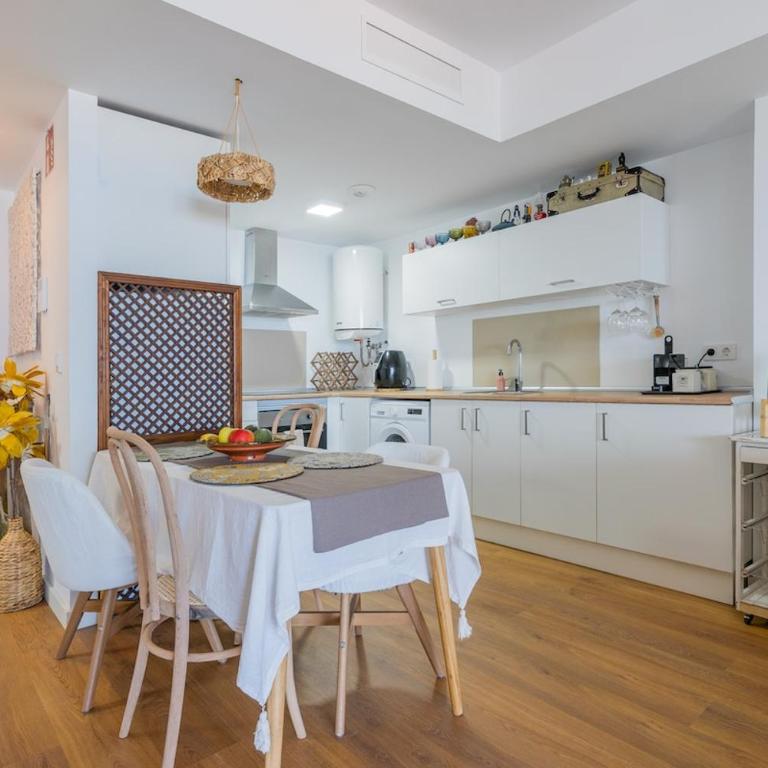 Seaview Apartment in Canet with Rooftop Pool - Apartment mit 2 Schlafzimmern - 32