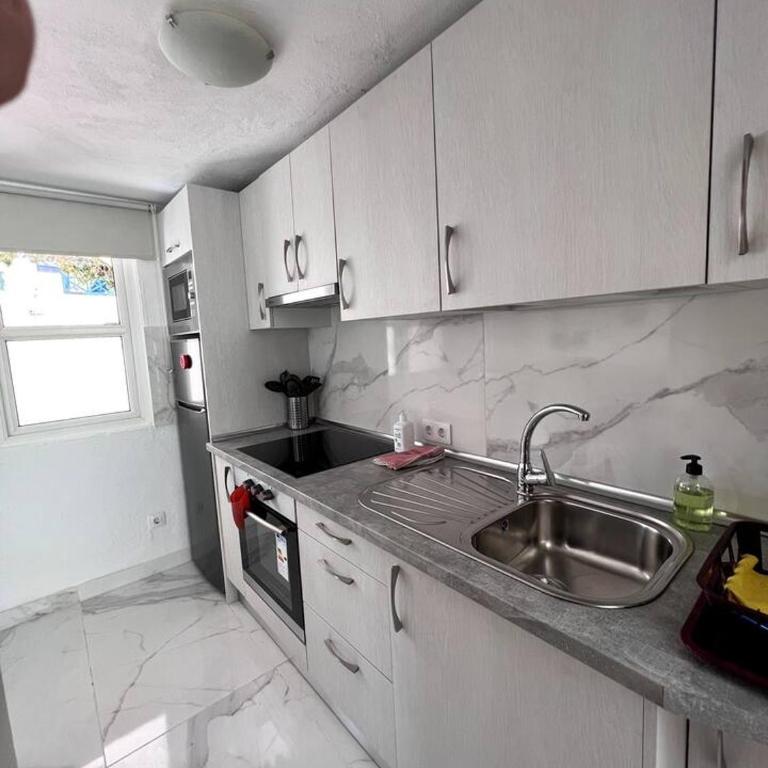 Castillo Mar - Two-Bedroom Apartment - 7