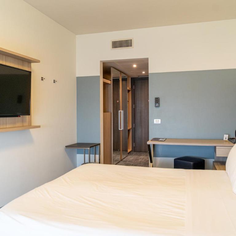 Hotel Désirée by Double Hospitality - Camera Matrimoniale/Doppia con Letti Singoli con Vista Lago. - 11