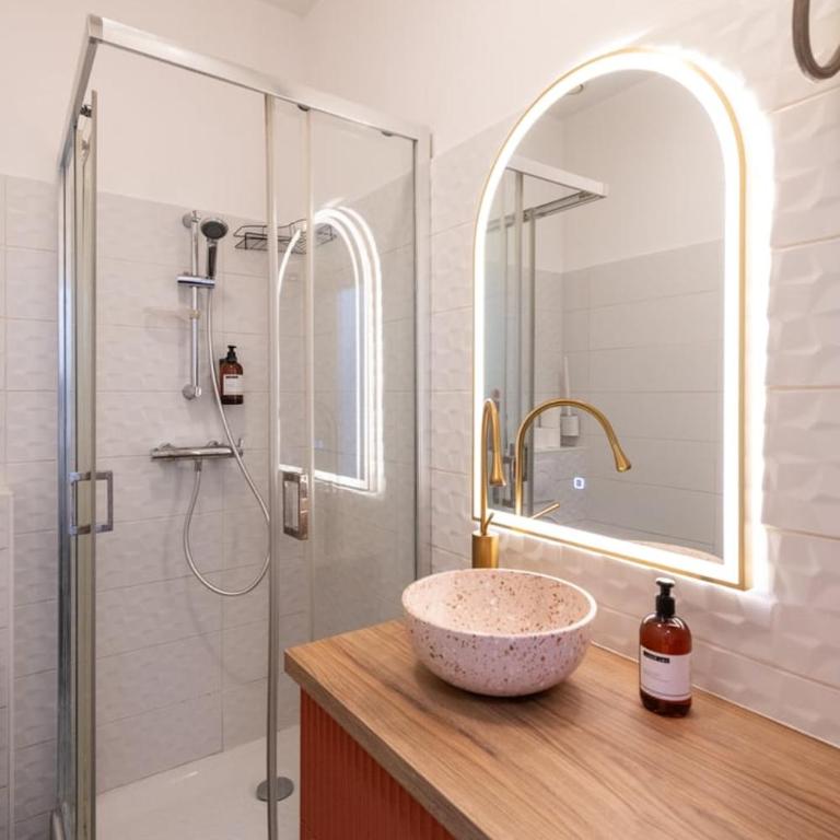 Le Hirvi - cocon zen et épuré à 10min Vieux Lyon - Appartement - 28