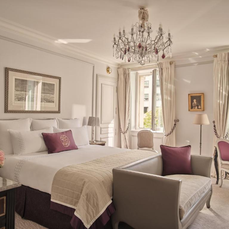 Hôtel Plaza Athénée - Dorchester Collection - Chambre Deluxe - 2