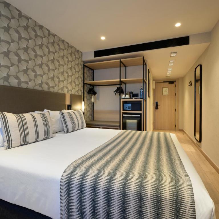Catalonia Park Güell - Deluxe Premium Room - 3