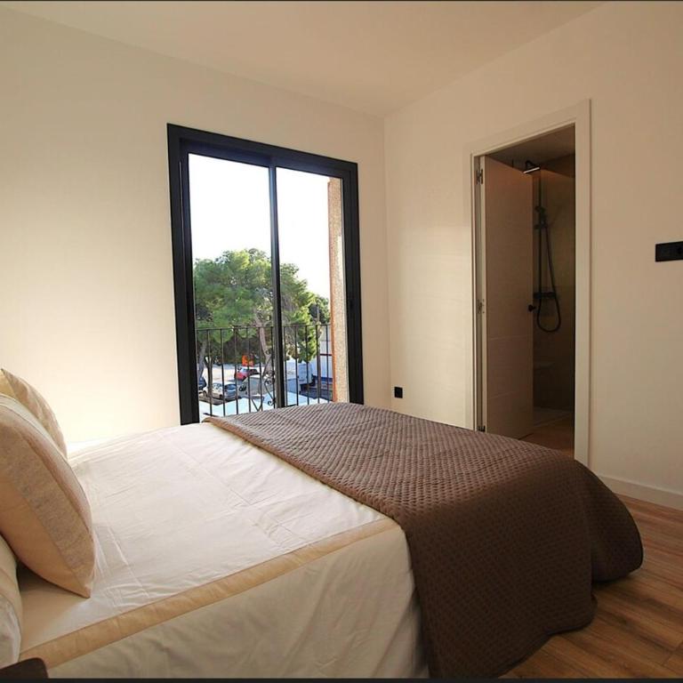 Quiet Apartment in Sitges Center Steps from Beach - Apartamento de 2 dormitorios con terraza y vistas al mar - 9