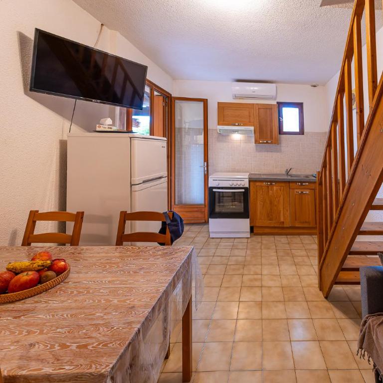 Gites Le Pressoir - Maison de Vacances - 23