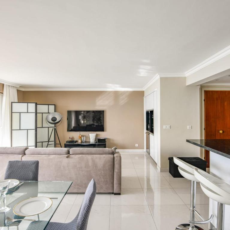Appart belle vue mer et plage proche de Monaco - Appartement - 11