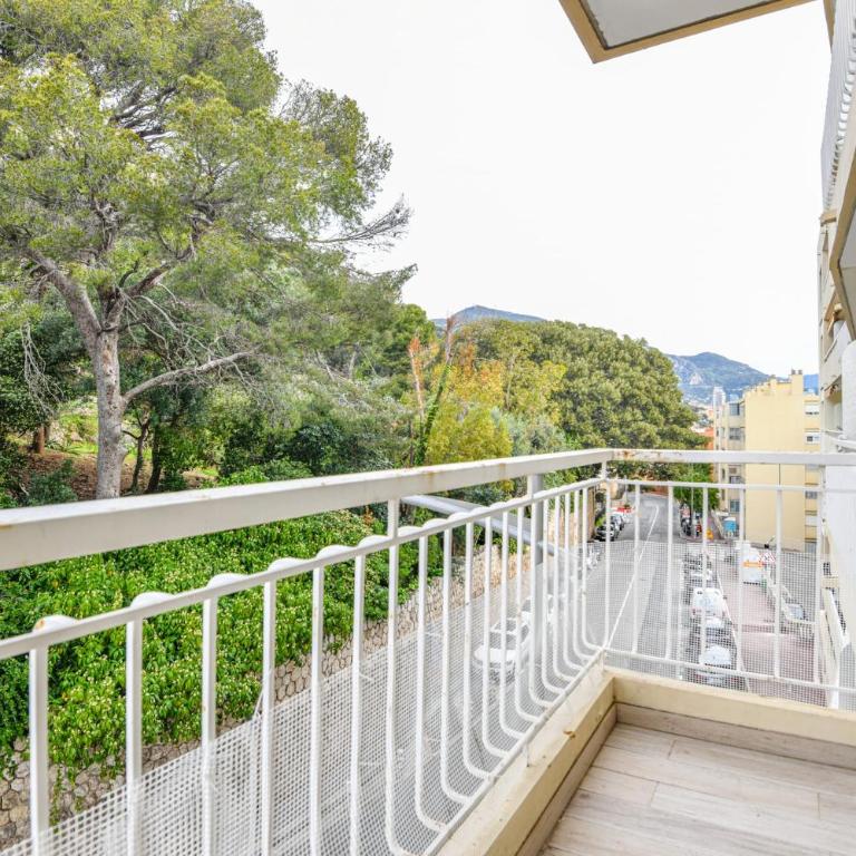 Appart belle vue mer et plage proche de Monaco - Appartement - 24