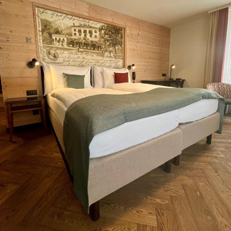 Hotel Interlaken - Habitación grande con balcón - 1