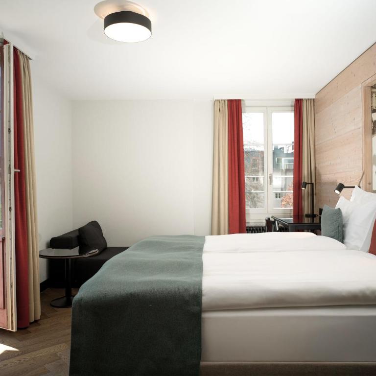 Hotel Interlaken - Habitación grande con balcón - 2