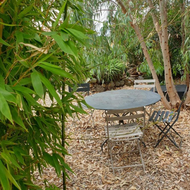 Nice apartment with garden - Appartement 2 Chambres - 27