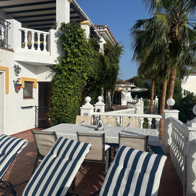 Casa Hermosa Mijas- 7 bedroom villa-sleeps 14 - Villa - 5