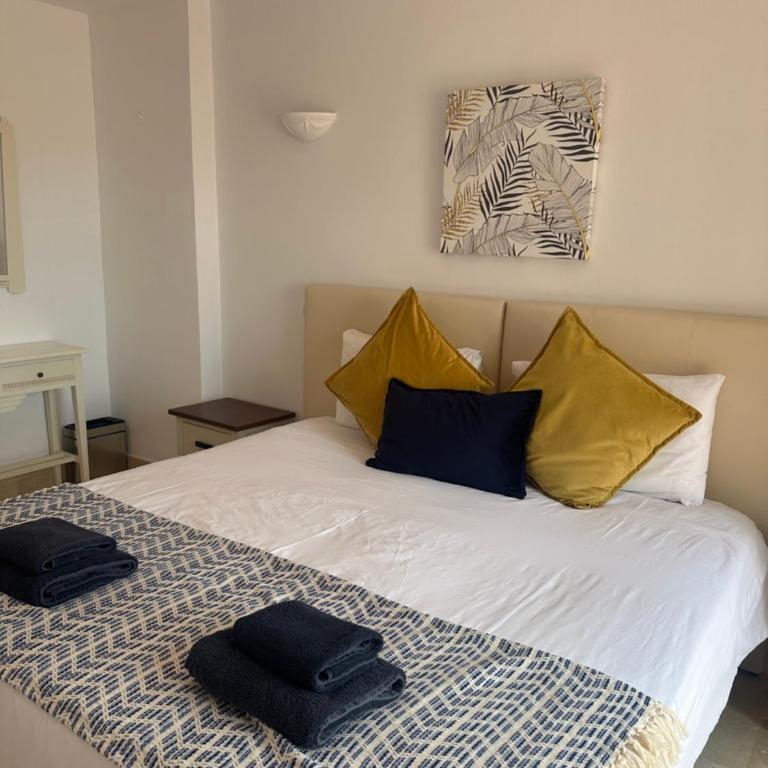Casa Hermosa Mijas- 7 bedroom villa-sleeps 14 - Villa - 2