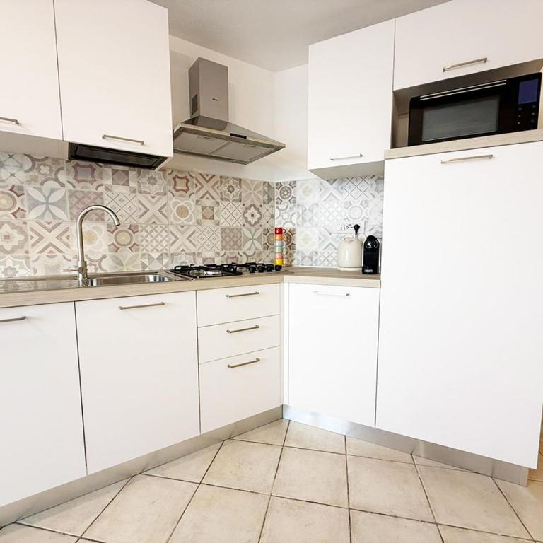 LaureLiving Holiday Home Belvedere - One-Bedroom Apartment - 3