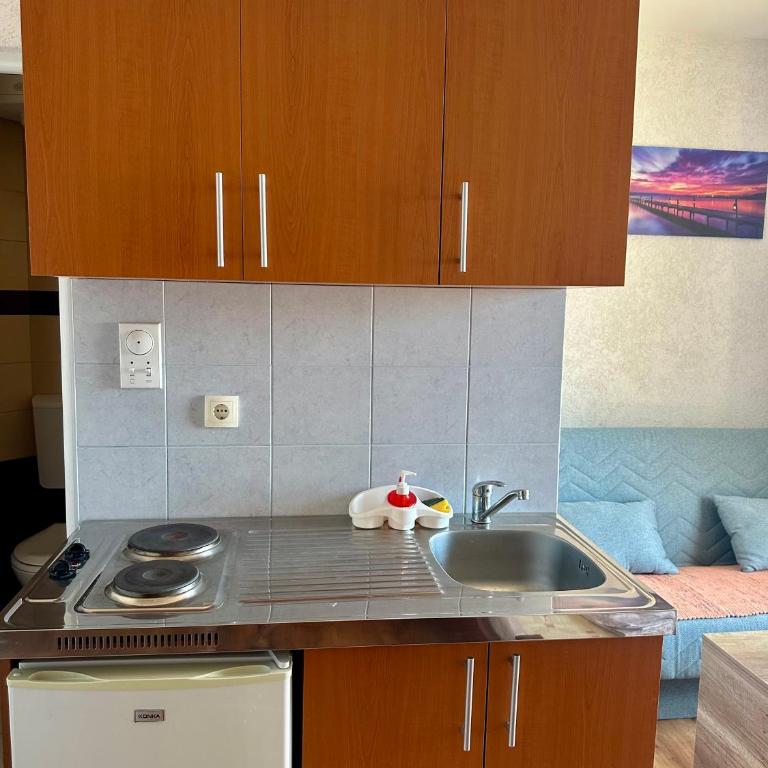 Cache Apartments - Studio with Sea View - 4