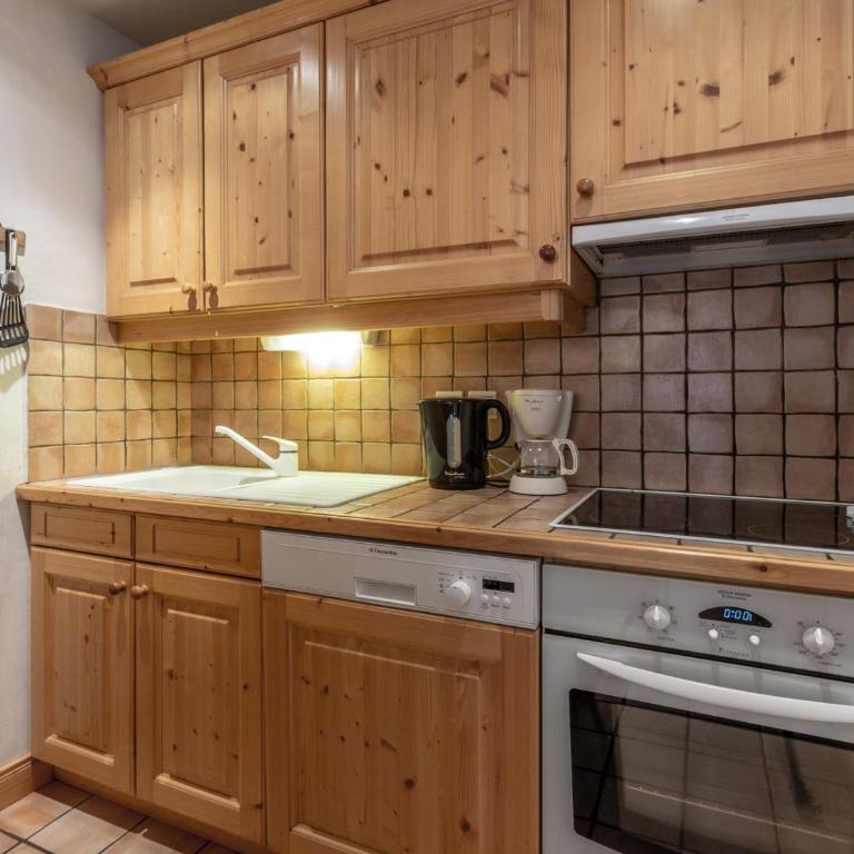 Appartement standing 3 pièces avec terrasse, cheminée, parking et WiFi à Val-d'Isère - FR-1-694-199 - Appartement - 19