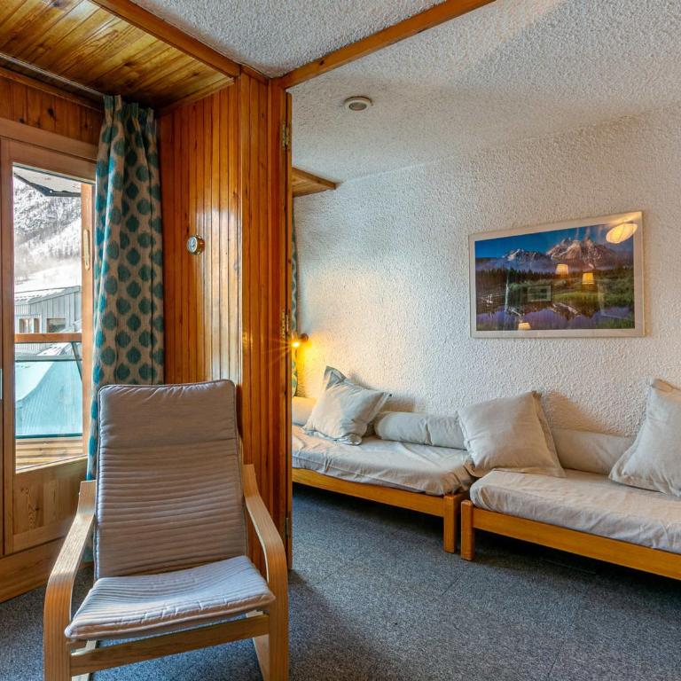 Appartement skis aux pieds 6 pers, Wifi, Animaux admis - FR-1-694-256 - Appartement - 13