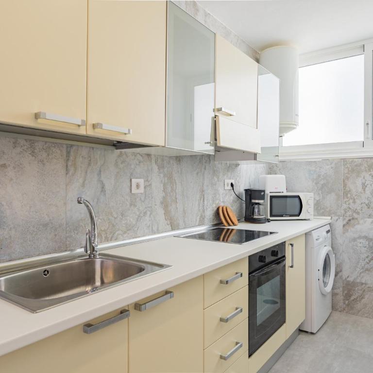 2BR Azahara Dream - Pool & Seaviews - Apartamento Deluxe de 2 dormitorios con balcón - 13