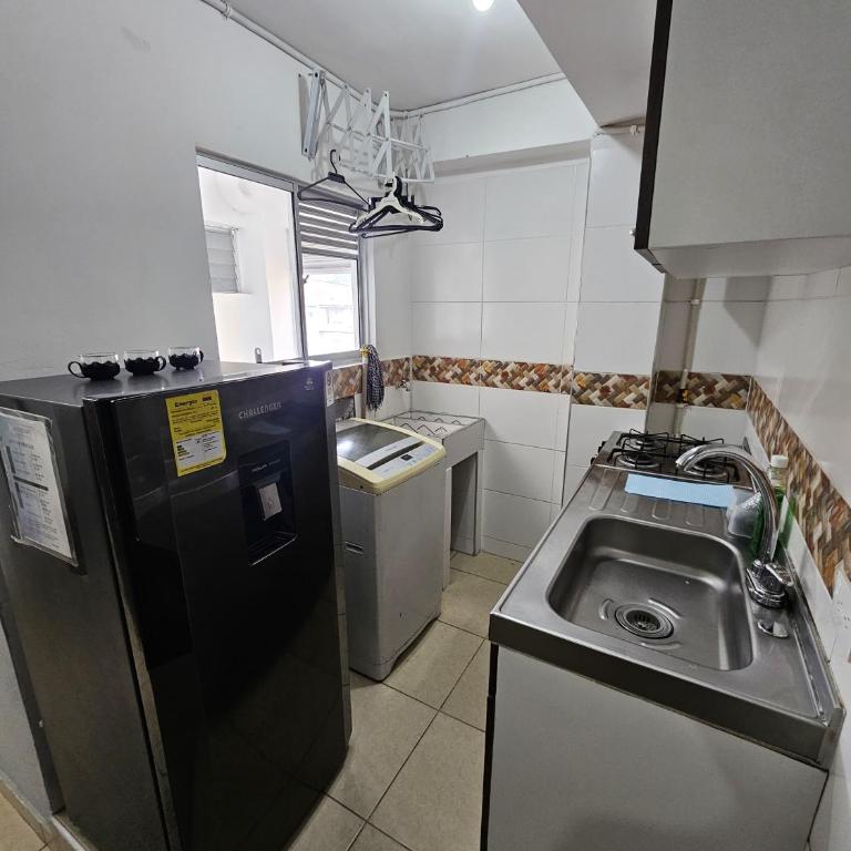 Acogedor apartamento cerca al aeropuerto y embajada americana y conecta - Apartamento de 2 dormitorios - 9
