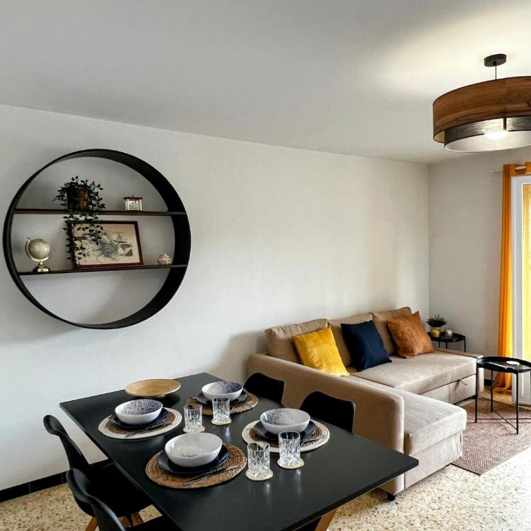 Superbe T3 refait à neuf avec vue mer - Appartement 2 Chambres - 6