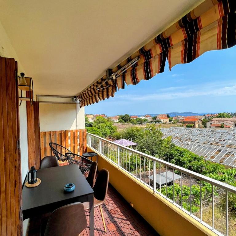 Superbe T3 refait à neuf avec vue mer - Appartement 2 Chambres - 7