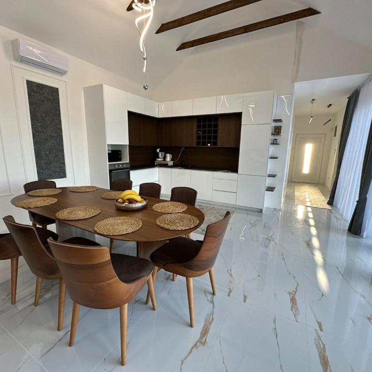 Amal Residence - Villa with Swimming Pool - 8