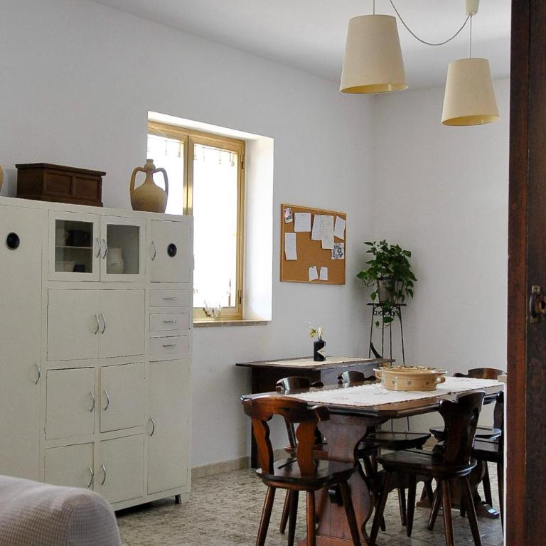 Trulli l’Olivo Casa Vacanze - Casa con 2 Camere da Letto - 11