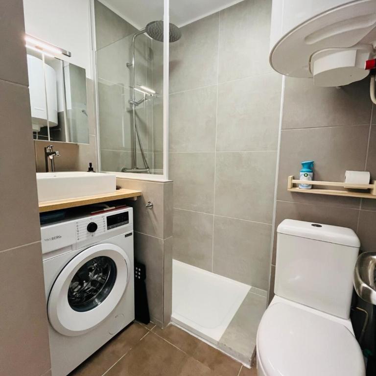 Studio cozy proche de la mer - One-Bedroom Apartment - 6