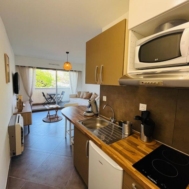 Studio cozy proche de la mer - One-Bedroom Apartment - 12