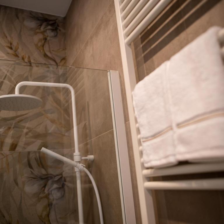 Gavi Suites - One-Bedroom Apartment - 10