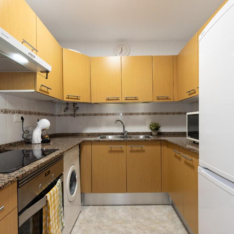 UHC Park Village Apartments - Apartamento de 2 dormitorios - 11