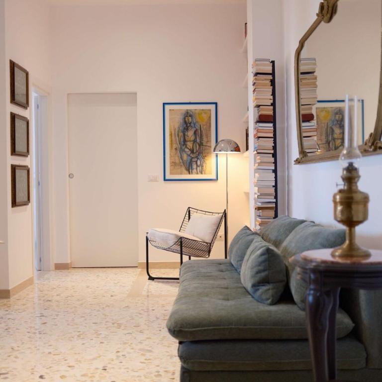 Casa SEBA, Modern Retro Escape I 2 Bedrooms, Parking, Elevator, Crib - Two-Bedroom Apartment with Mountain View - 14