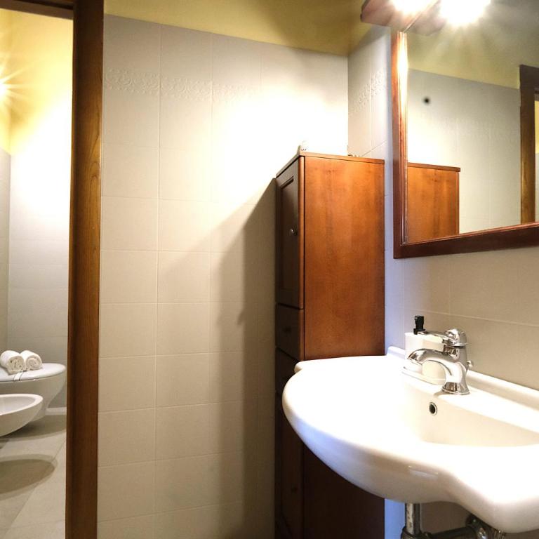 Wine Apartments Florence Barbaresco - Appartamento Superior con 3 Camere da Letto - 26