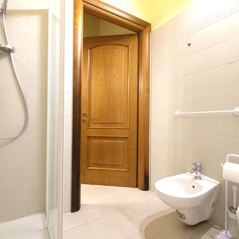 Wine Apartments Florence Barbaresco - Appartamento Superior con 3 Camere da Letto - 17