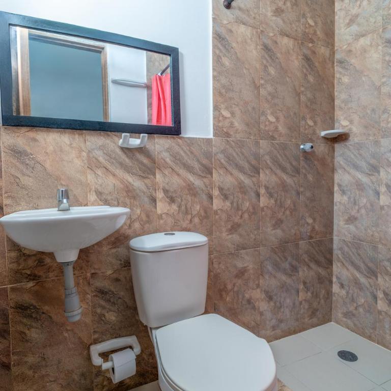 Casa Vianca Beach - Family Room with Private Bathroom - 3