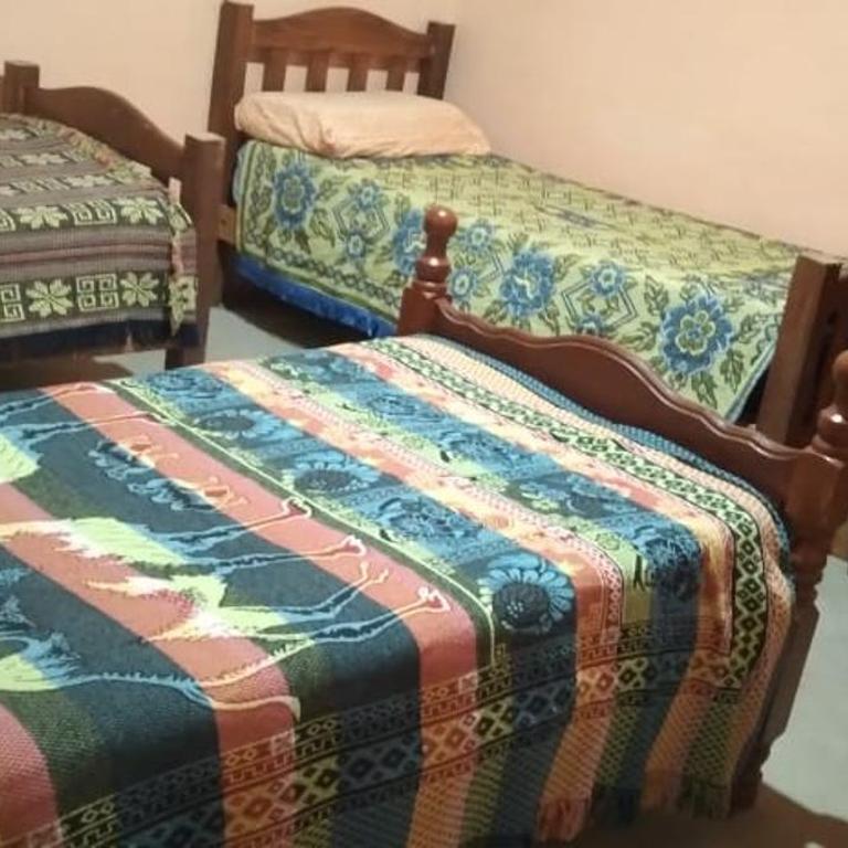 ALOJAMIENTO SANTY - Habitación Cuádruple Clásica - 1