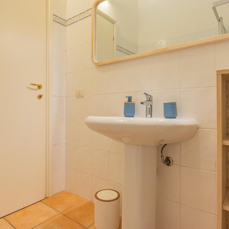 Villa del sole 2 - Appartamento con 1 Camera da Letto - 9