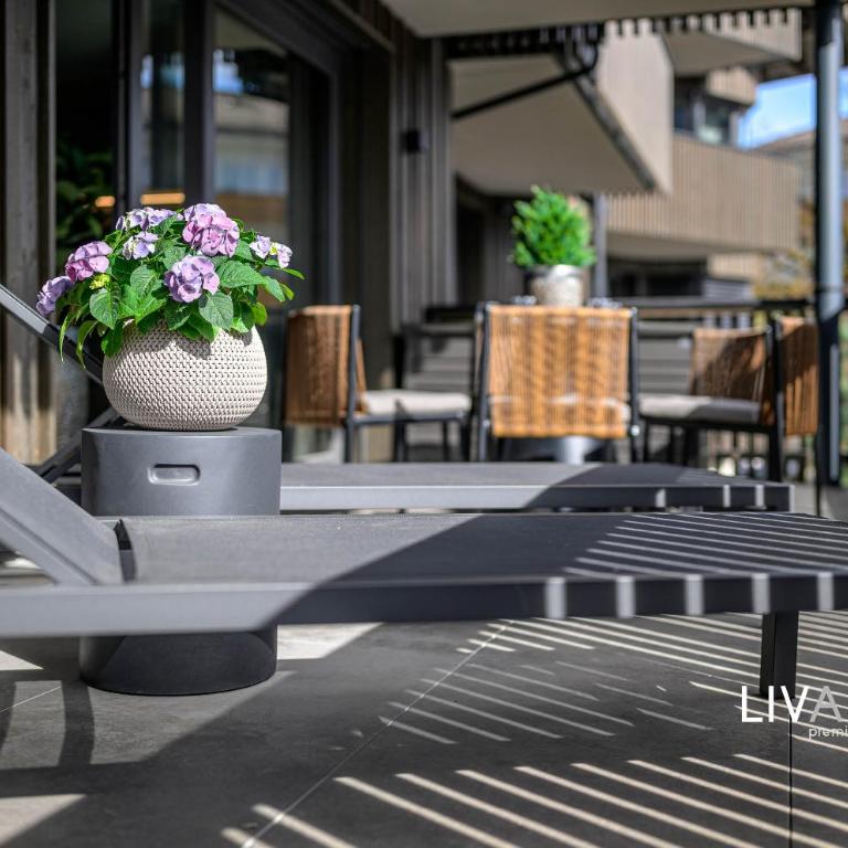 LIVALPIN Relaxe - Two-Bedroom Apartment with Balcony and Mountain View - 4