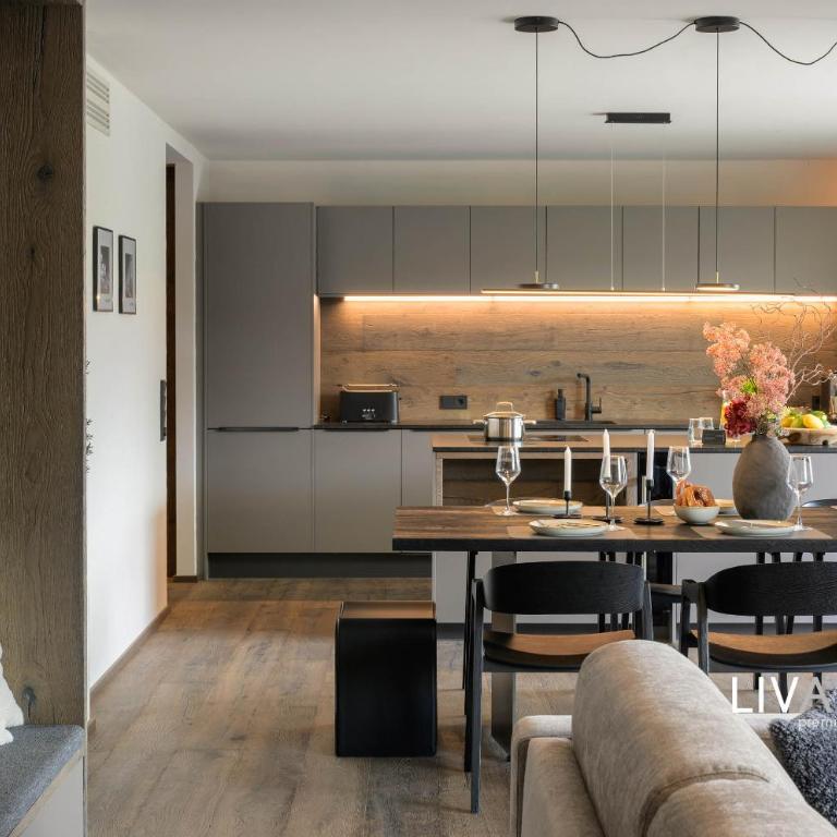 LIVALPIN Relaxe - Two-Bedroom Apartment with Balcony and Mountain View - 3