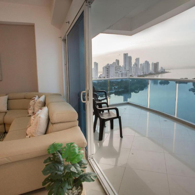 Un espacio sofisticado en medio de El Laguito Edificio Poseidon del Caribe - Apartamento de 2 dormitorios con balcón y vistas al mar - 33